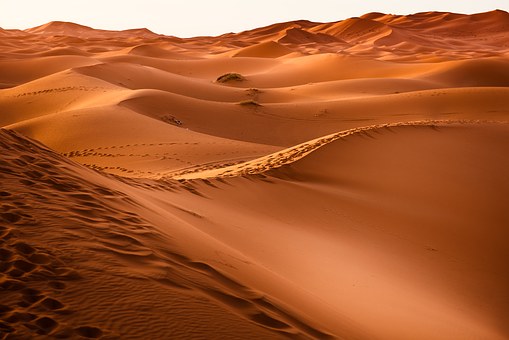 Six Places to Spot the World's Most Breathtaking Sand Dunes